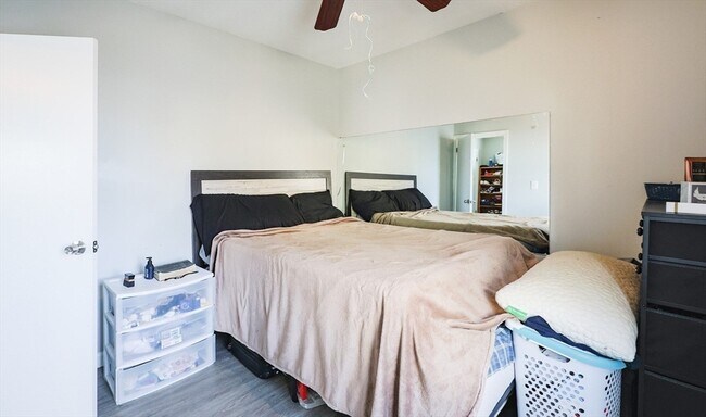 Foto del edificio - 104 Oak St