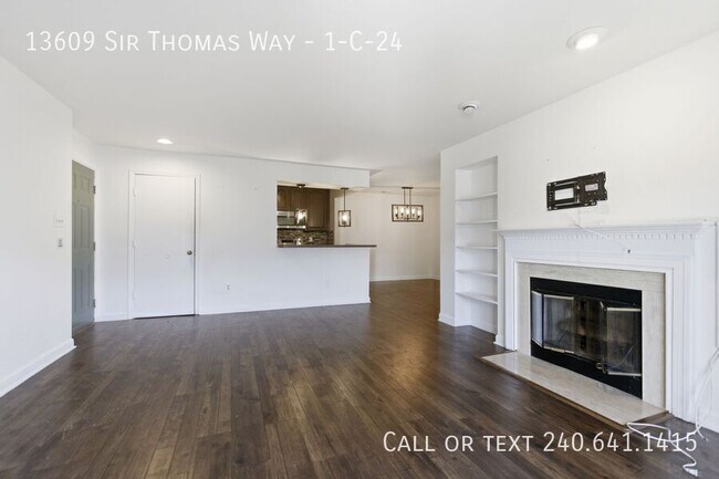 Foto del edificio - 13609 Sir Thomas Way