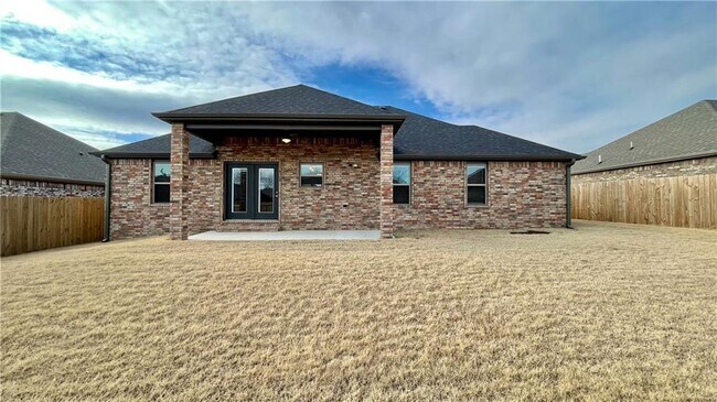 Building Photo - 1745 Charismatic Dr