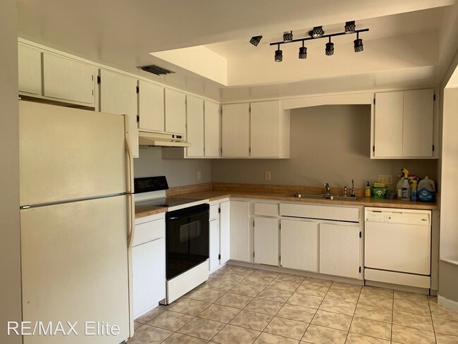 Building Photo - 3 br, 2 bath House - 2225 Abalone Ave