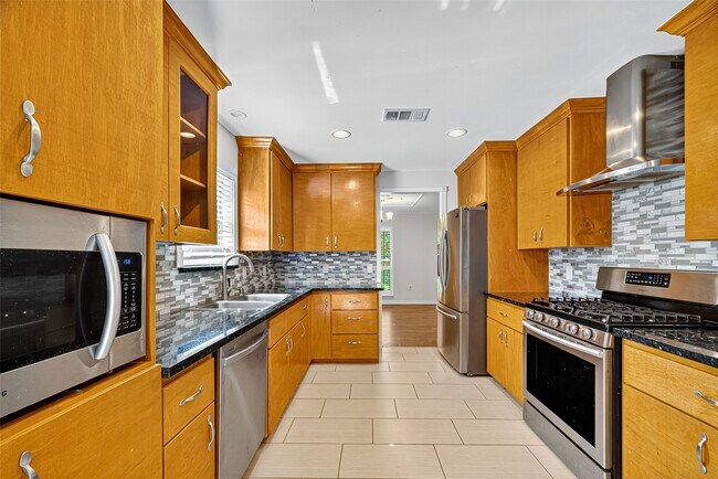 Foto del edificio - 5150 Jason St