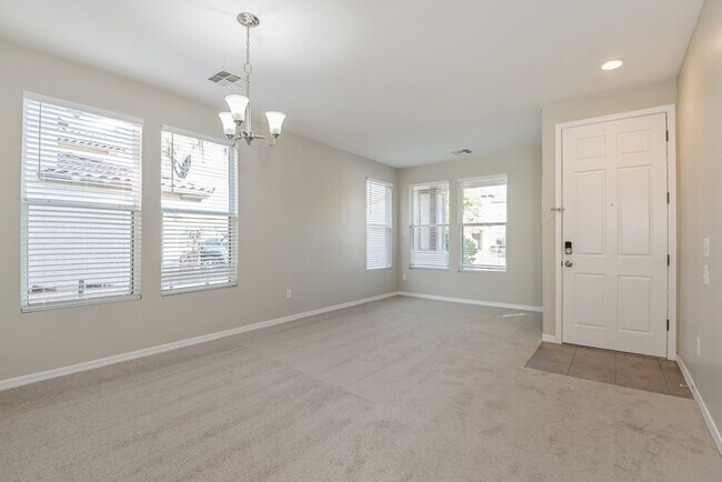 Foto del edificio - 7010 S Sweetbush Ave