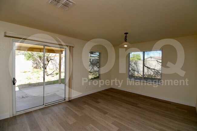 Foto del edificio - 1339 W Camino Mesa Sonorense