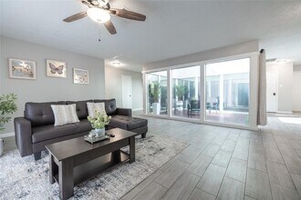 Building Photo - 9907 Towne Tower Ln