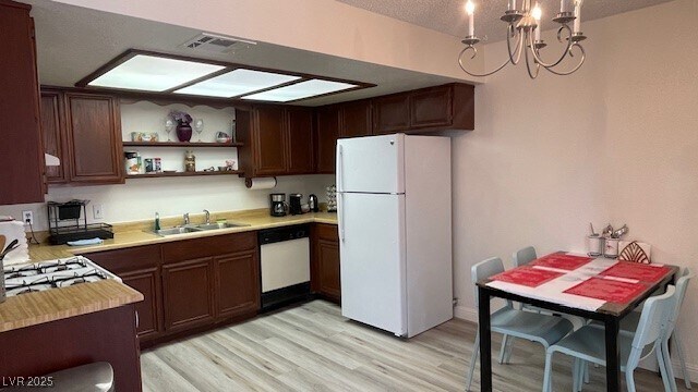 Foto del edificio - 5576 W Rochelle Ave.
