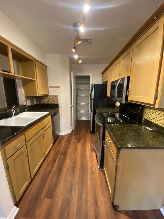 Foto del edificio - 2906 West Ave