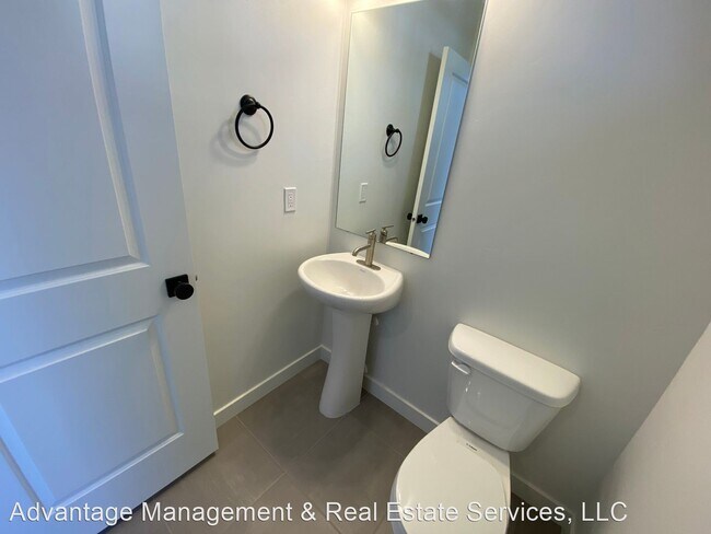 Building Photo - 3 br, 2.5 bath House - 498 S 1040 W