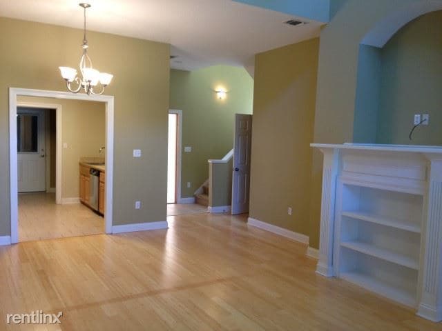 Building Photo - 3 br, 2.5 bath Condo - 21 Riviera Dr