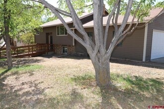 Building Photo - 2305 Pelota Dr