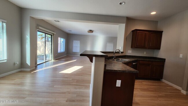 Foto del edificio - 41393 W Capistrano Dr