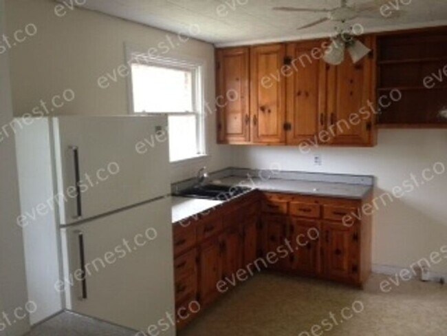Building Photo - 1804 Carneal St