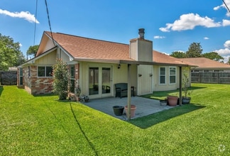 Building Photo - 9250 Cross Meadow Dr