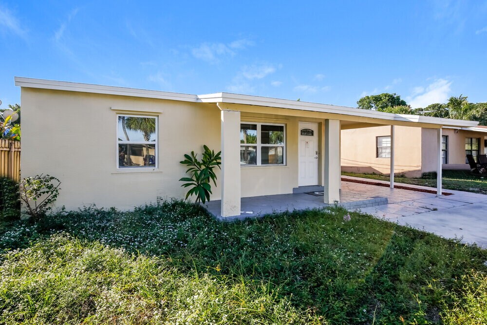 Foto principal - 5201 N Andrews Ave