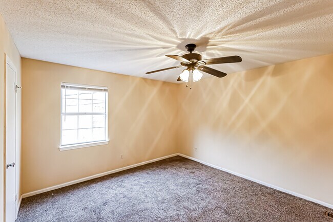 Foto del edificio - 6389 Tyler Loop Rd