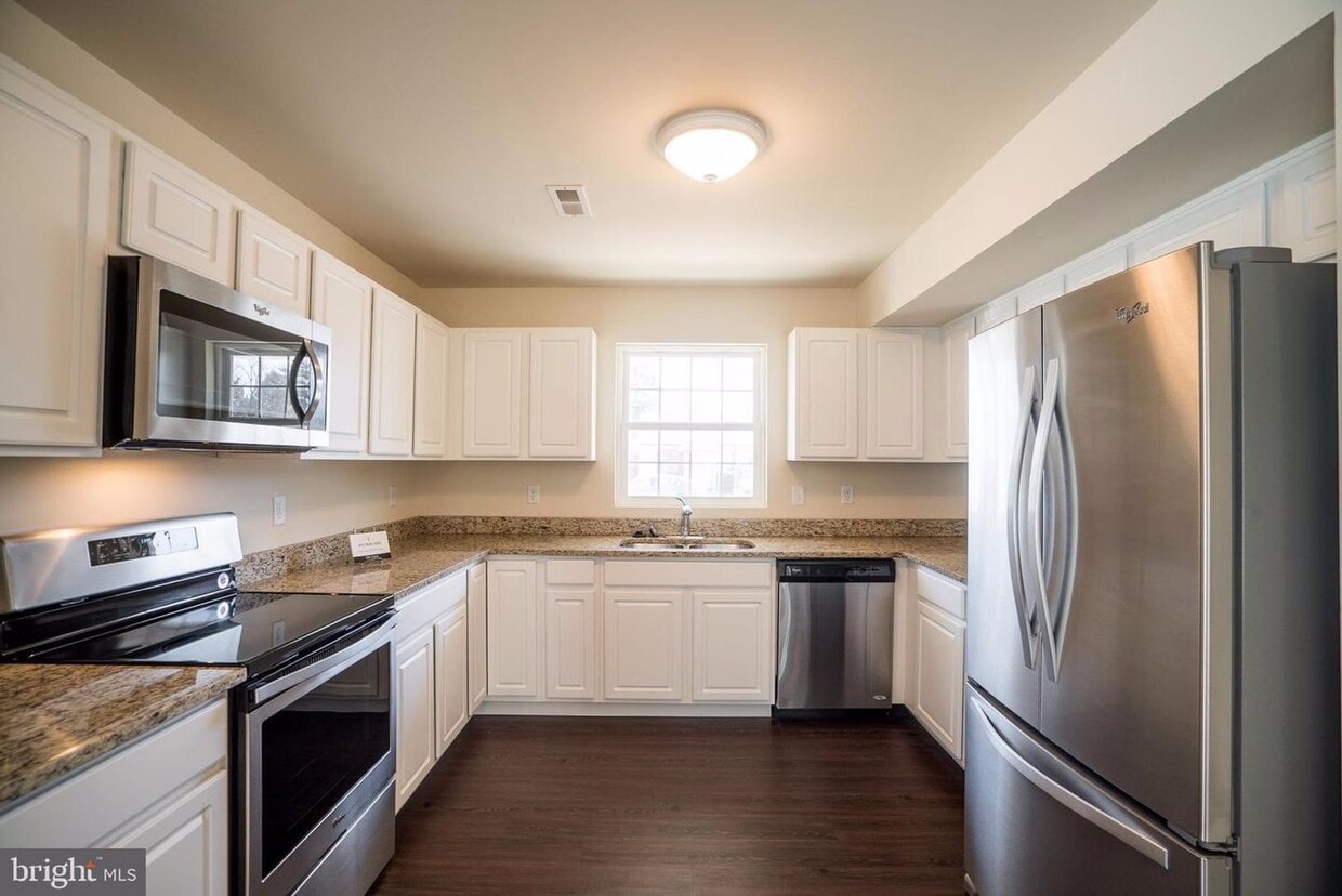 Primary Photo - Beautiful 3 Bedroom House in Spotsylvania