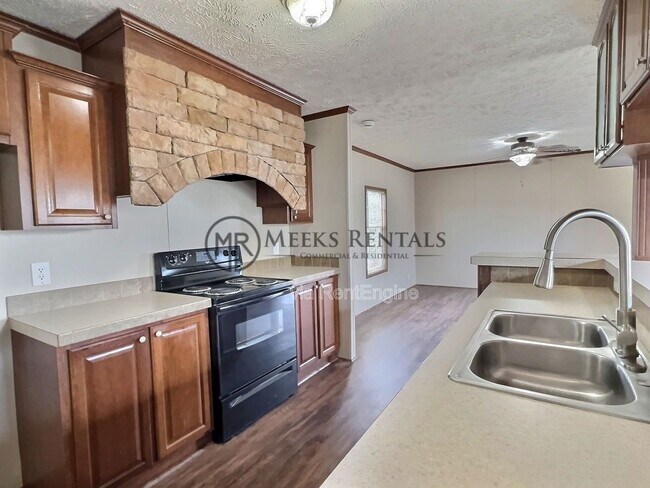 Foto del edificio - 64 Richardson Ln