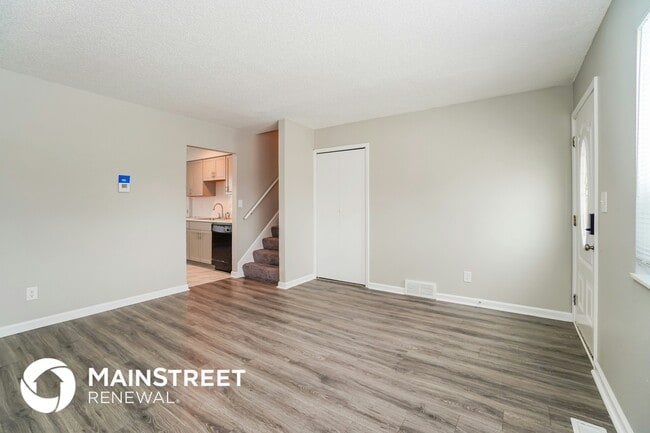 Building Photo - 1571 Kerryglen Dr