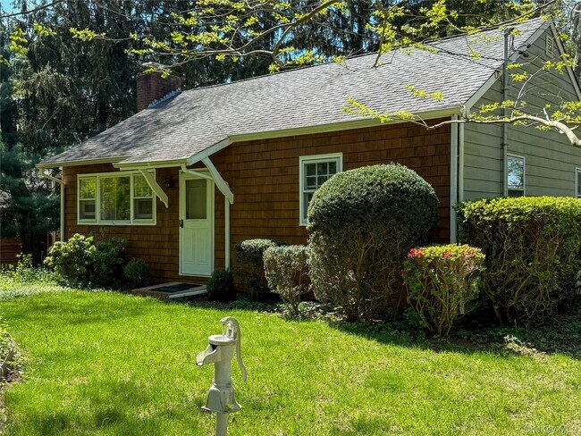 Foto del edificio - 8415 Soundview Ave