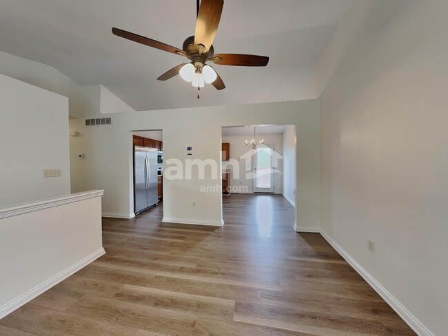 Building Photo - 599 Astoria Ct