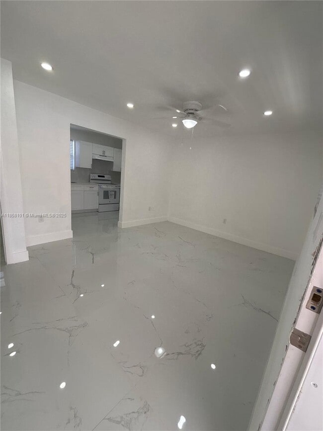 Foto del edificio - 629 SW 10th St