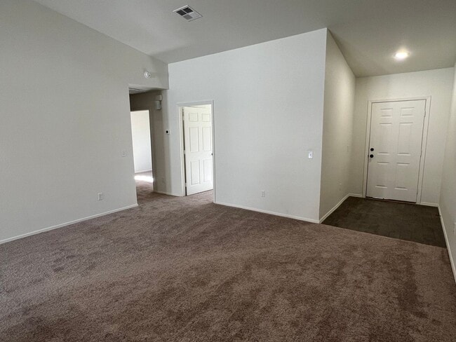 Building Photo - DESERT SKY TOWNHOME!