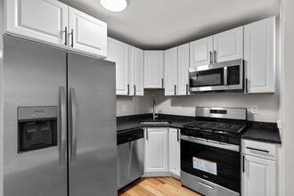Building Photo - 2518 E Fayette St