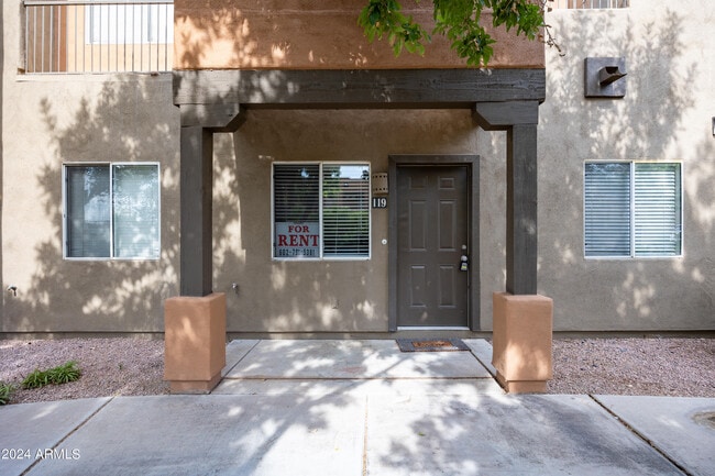 Foto del edificio - 1718 W Colter St