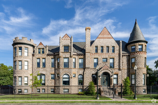 Building Photo - James Scott Mansion - Peak Midtown Detroit