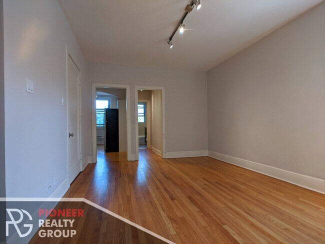 Foto del edificio - 2315 N Rockwell St