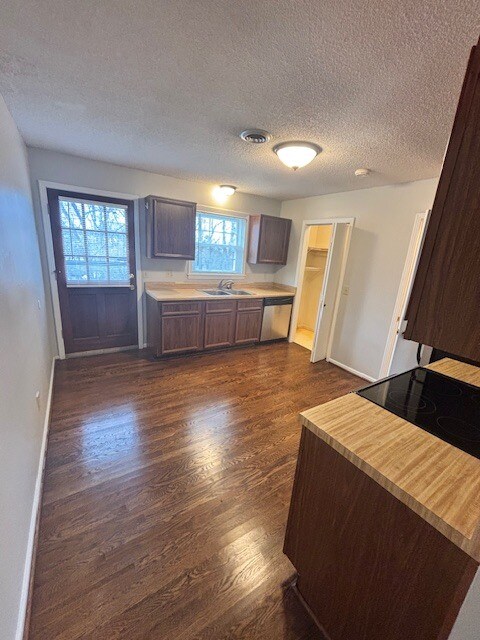 Cocina - 7242 Old Harding Pike