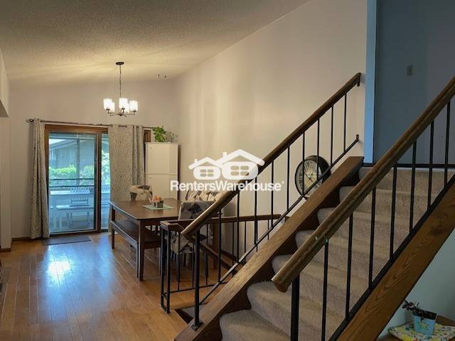 Foto del edificio - Spacious 4 Bedroom 2 Bath Home in Shoreview