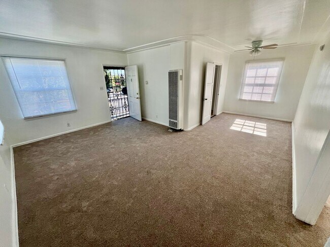 Foto del edificio - 2501 Venice Blvd