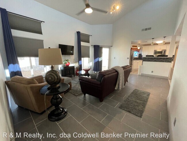 Foto del edificio - 2 br, 2 bath House - 6560 Kirwan Heights Way