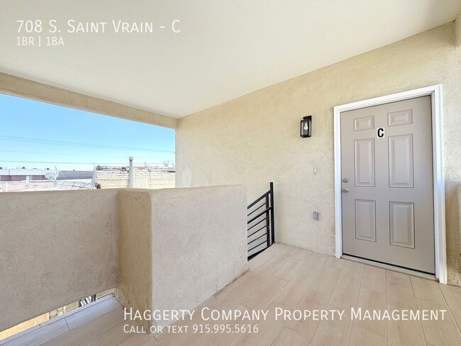 Building Photo - 708 St Vrain St