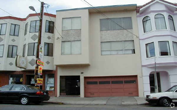 Building Photo - 2518 Clement St