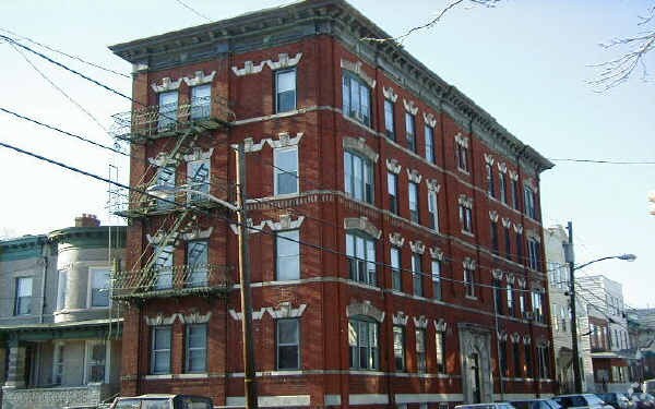 Building Photo - 401 21st St
