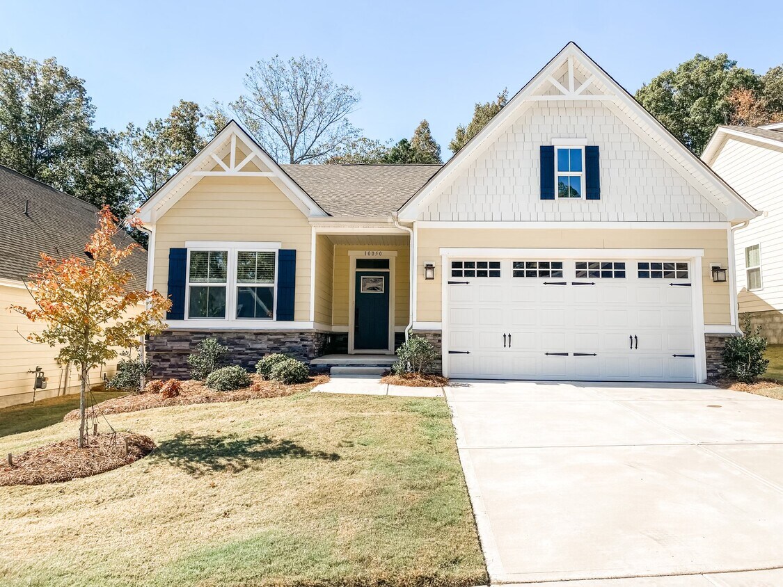 Foto principal - 10050 Lilac Ct