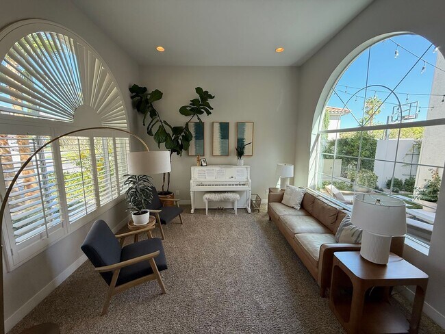 Foto del edificio - MOVE-IN SPECIAL! SUMMERLIN 5BD/3.5BA GATED...