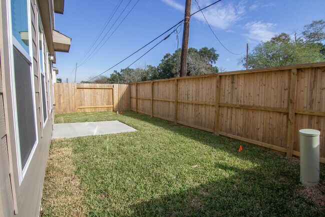 Building Photo - 5606 Hawksbury Creek Trail