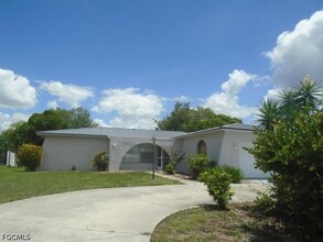 Building Photo - 1401 Everest Pkwy