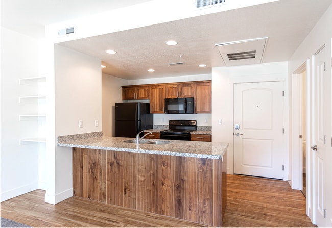 Interior Photo - Kay's Crossing