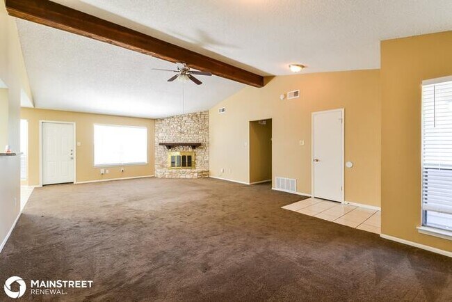 Building Photo - 8222 Meadow Sun St, San Antonio, TX 78251