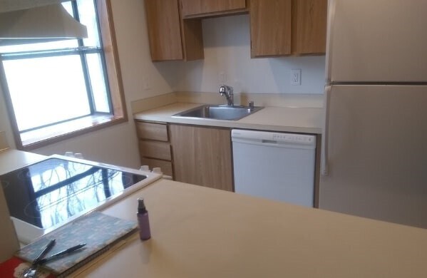 Foto del edificio - 424 Healy Ave S