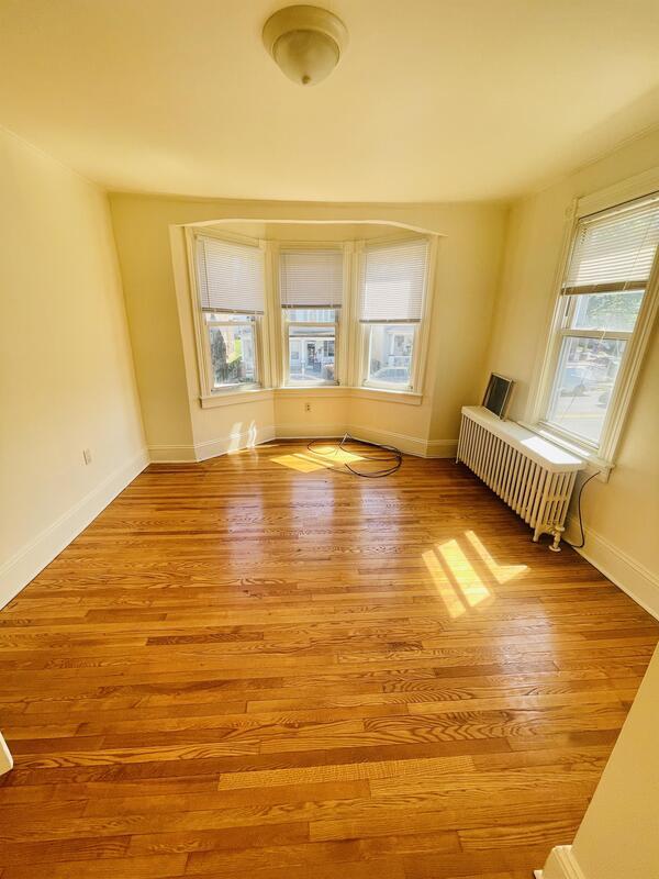 Foto del edificio - 1551.5 Northampton St