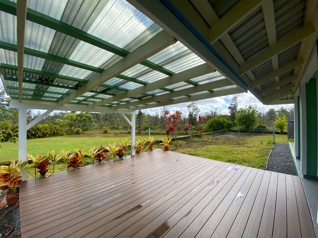 Building Photo - 16-484-484 Laniuma St