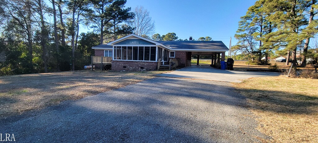 Primary Photo - 415 N Green St