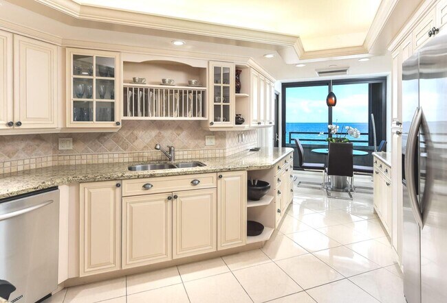 Building Photo - 3560 S Ocean Blvd