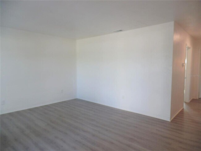 Building Photo - 1240 70th St N