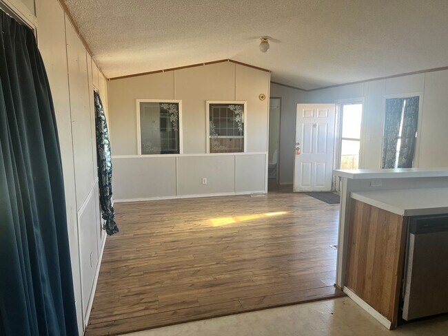 Building Photo - REMODELED 2 BEDROOM 2 BATH MANUFACTURED HOME IN BUSHLAND ISD