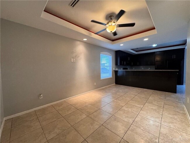 Building Photo - 28 W Sarah Evans St